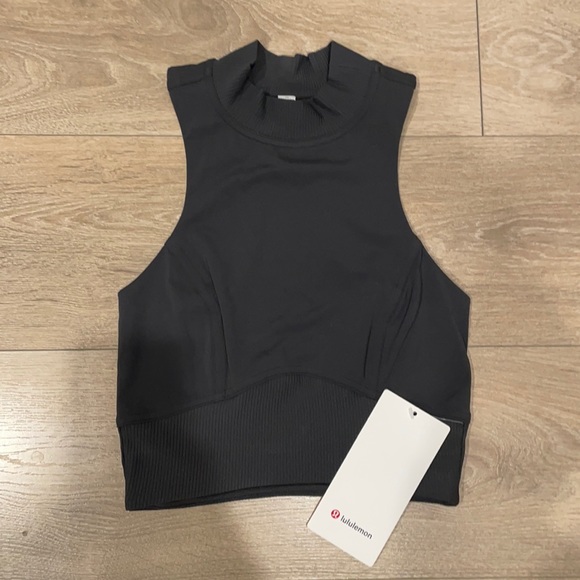 NWT Lululemon Train Free Crop Tank - Graphite Grey - Size 2 - Picture 6 of 10